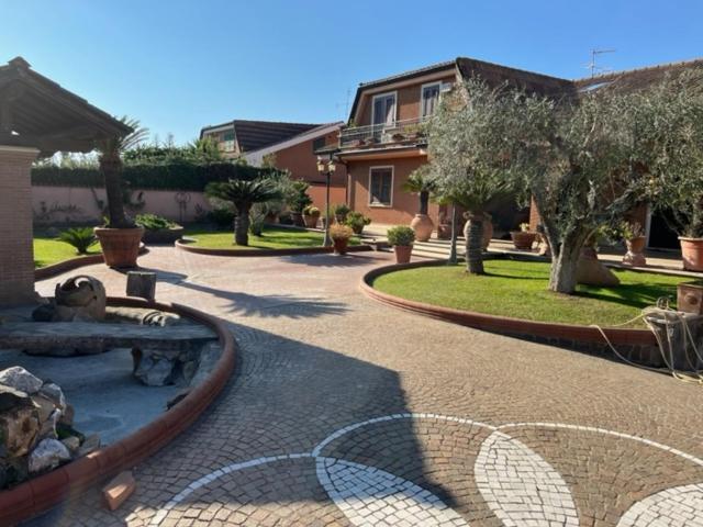 Villa Ines Ardea Zewnętrze zdjęcie